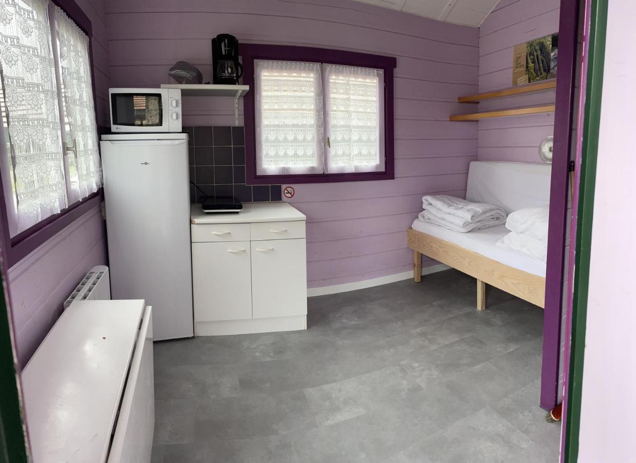 Camping Les Etoiles Saint-Sornin-Lavolps Экстерьер фото