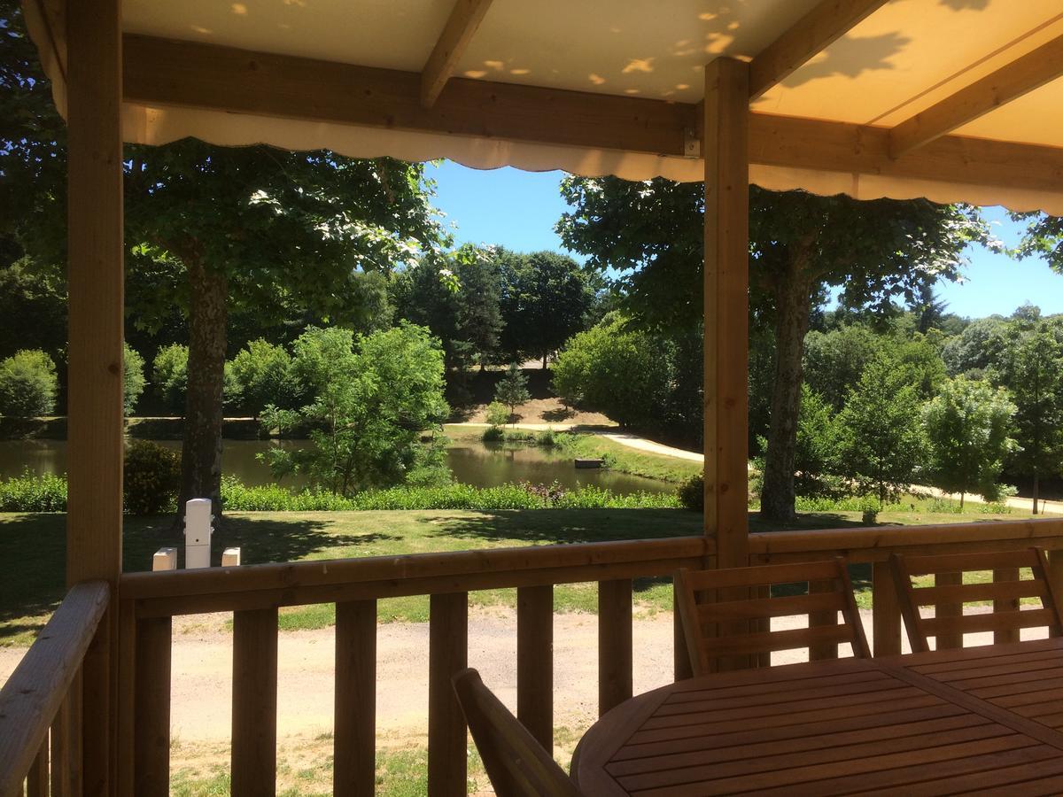 Camping Les Etoiles Saint-Sornin-Lavolps Экстерьер фото
