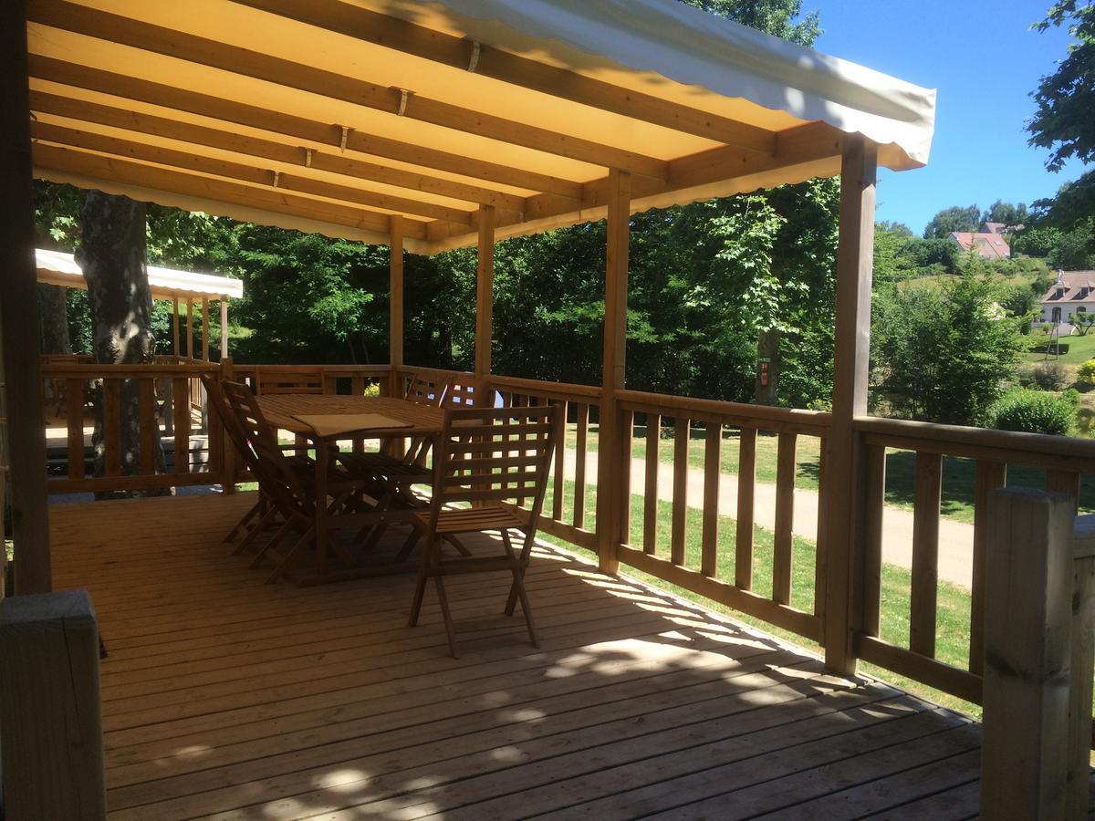 Camping Les Etoiles Saint-Sornin-Lavolps Экстерьер фото
