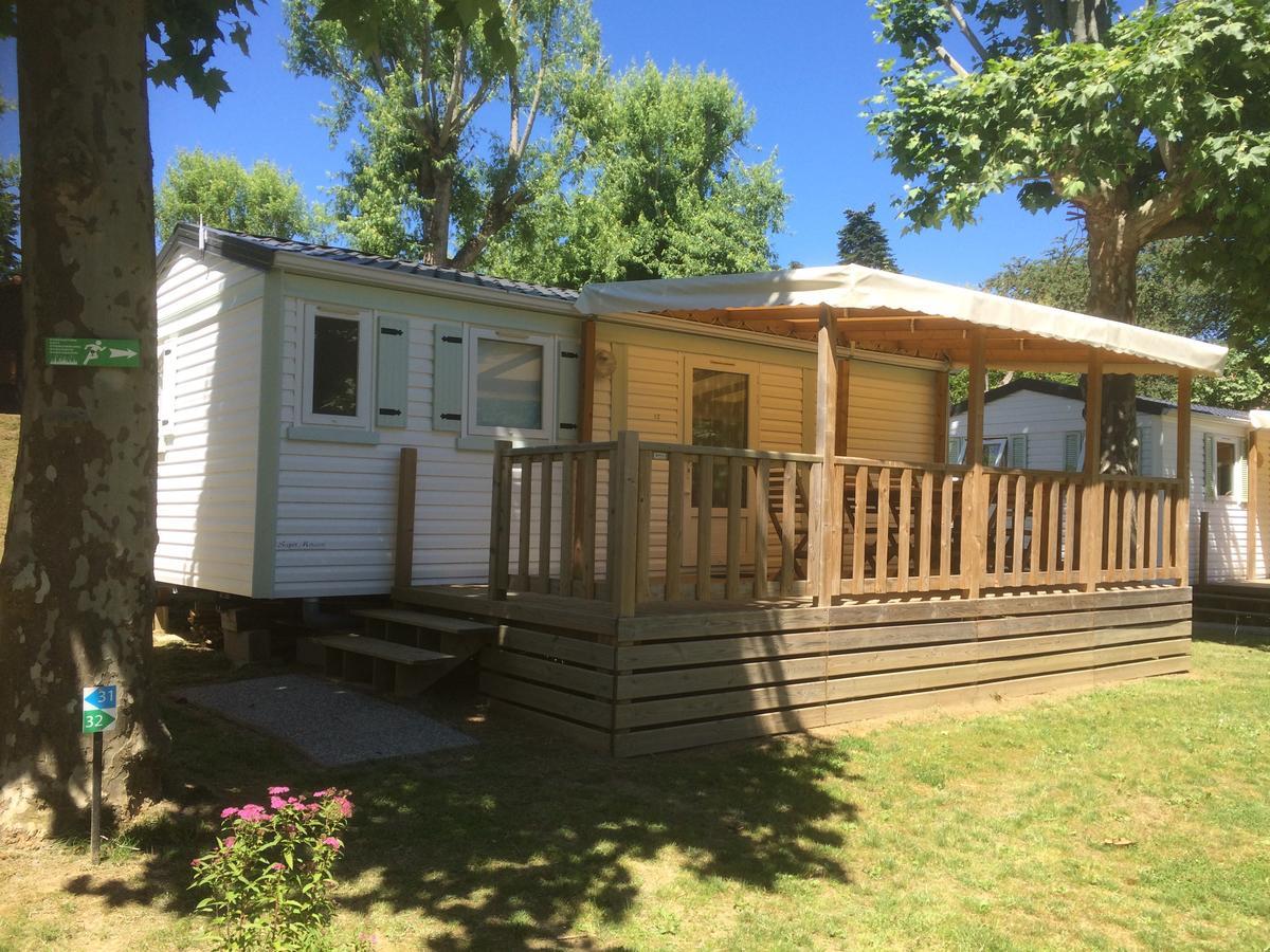 Camping Les Etoiles Saint-Sornin-Lavolps Экстерьер фото